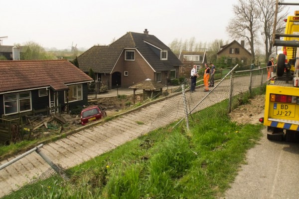 Auto van dijk Lekdijk Nieuw-Lekkerland (1) (Medium)