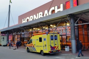Hornbach Ambulance Alblasserdam