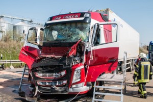Ongeval duitsland vrachtwagen (Medium)