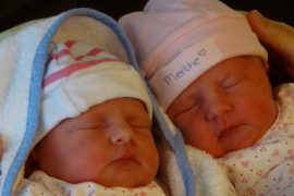 Jinthe en Merthe Bergeman geboren op 20 mei 2016